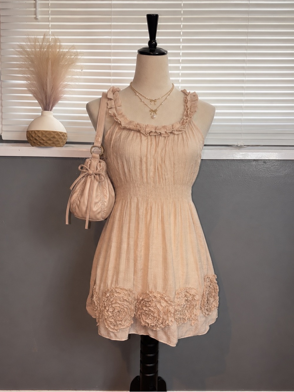 Forever 21 Blush Rosette Ruffle Smocked Mini Dress Size M